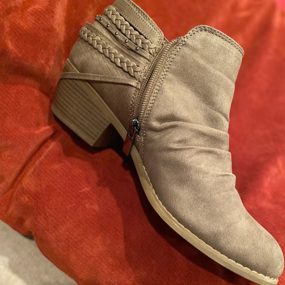 Tan Boots w/ Short Heel